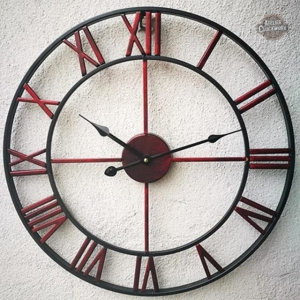 Élégante horloge steampunk pour les amateurs de rétro