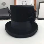 Chapeau gothique noir au style unique
