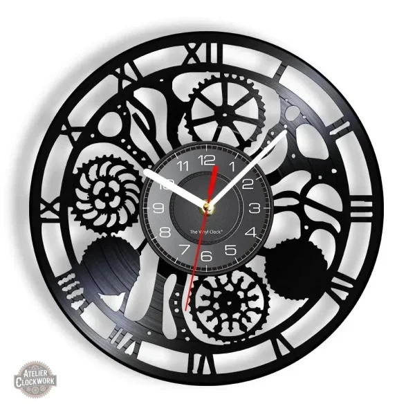Horloge steampunk en noir élégant