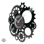 Horloge murale rétro-futuriste