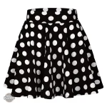 Jupe à pois, mariage de style et d'élégance