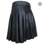 Vêtements gothiques : jupe en faux cuir plissée