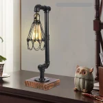 Lampe tuyau en métal pour ambiance industrielle
