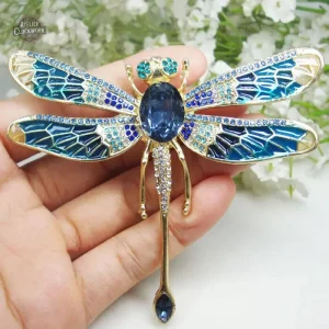 Broche libellule steampunk élégante et unique