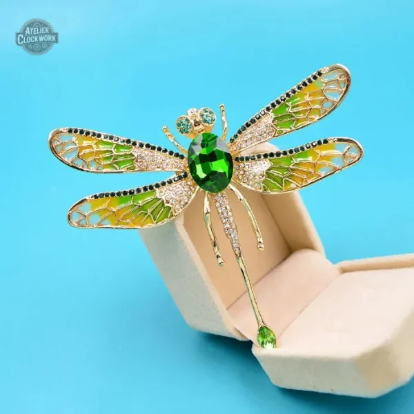 Broche libellule originale, touche rétro-futuriste