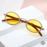 Accessoire de mode steampunk avec verres dorés