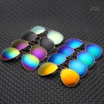 Lunette de soleil aux accents steampunk