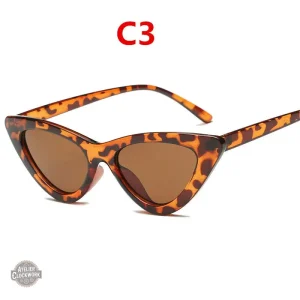 Lunettes œil de chat pour un look vintage
