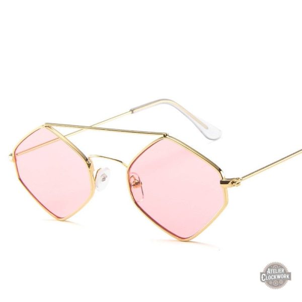 Lunettes à la mode inspirées par l'époque victorienne
