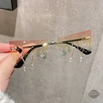 Lunettes de soleil stylées pour un style alternatif