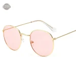 Lunettes de soleil mode pour femme audacieuse