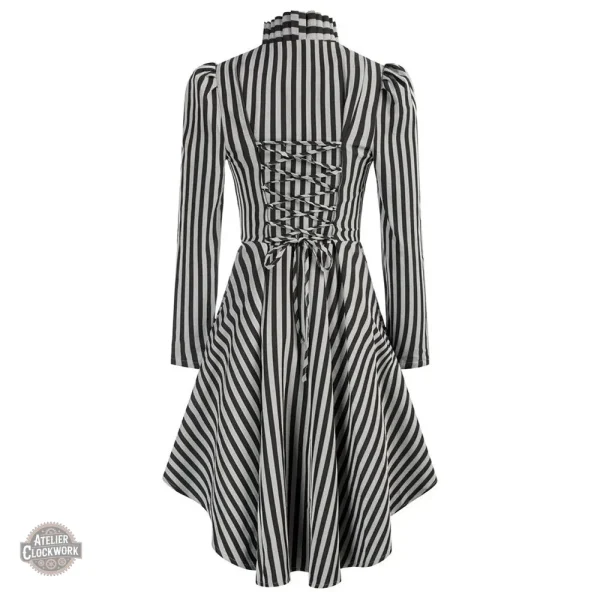Manteau à rayures pour un look steampunk