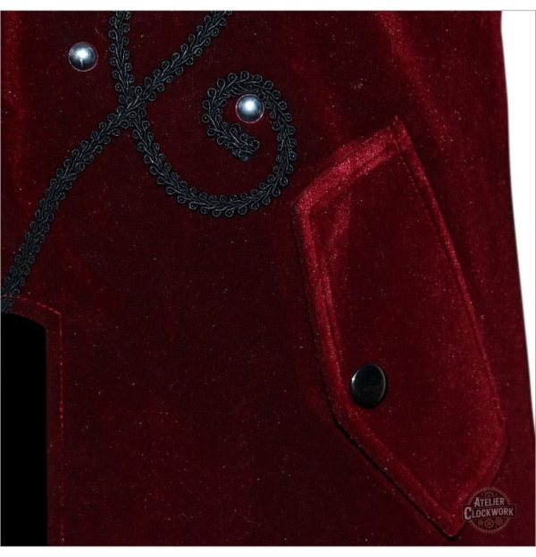 Manteau long inspiré du style steampunk
