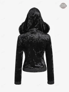 Vêtement gothique à capuche pour un style audacieux