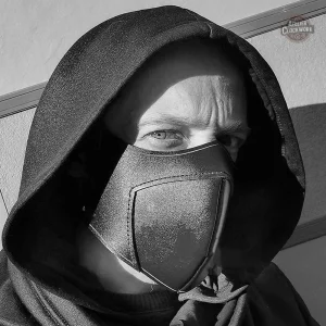 Masque sombre inspiré des thèmes gothiques