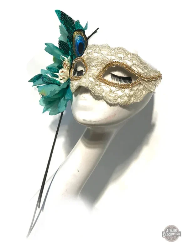 Détails raffinés du masque Venise pour femme