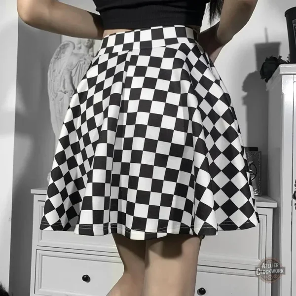 Jupe punk pour femme, élégance et rébellion réunies