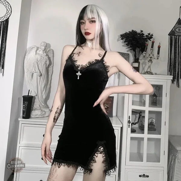 Robe gothique noire pour une allure steampunk