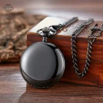 Accessoire classique : montre à clapet en métal