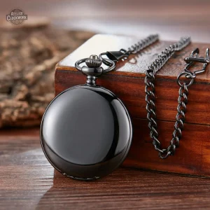 Accessoire classique : montre à clapet en métal