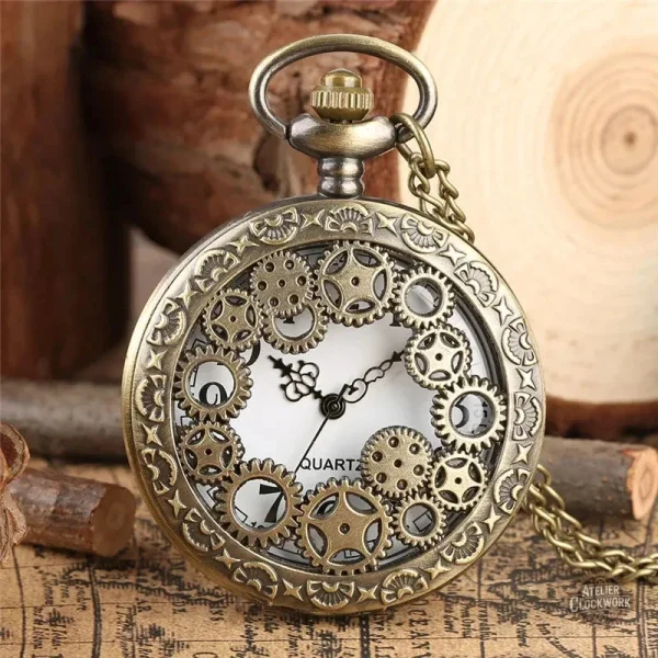 Montre steampunk vintage pour femme avec engrenages visibles