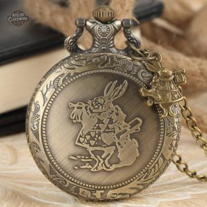 Accessoire de mode inspiré d'Alice au Pays des Merveilles