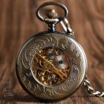 Fleur vintage sur montre à gousset classique