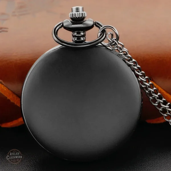 Accessoire intemporel : Montre Kanji à Gousset pour passionnés