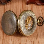 Montre à gousset élégante avec cadran transparent