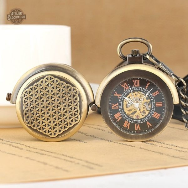 Montre Gousset au look rétro et militaire