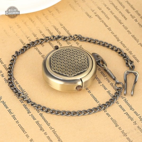 Garde temps steampunk au charme ancien