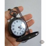 Accessoire vintage : montre à gousset noire