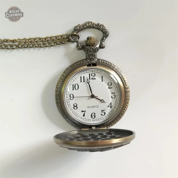 Montre à Gousset au design Royal Flush