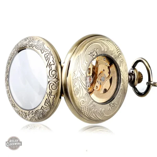 Accessoire intemporel, montre à gousset