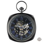 Montre à Gousset Carrée avec finition élégante