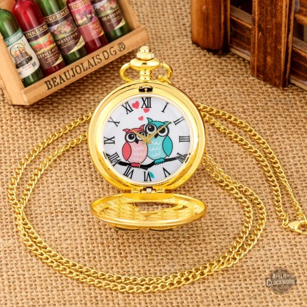 Montre de poche dorée abeille, design creux