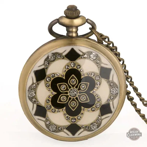 Montre steampunk avec détails floraux pour un style audacieux