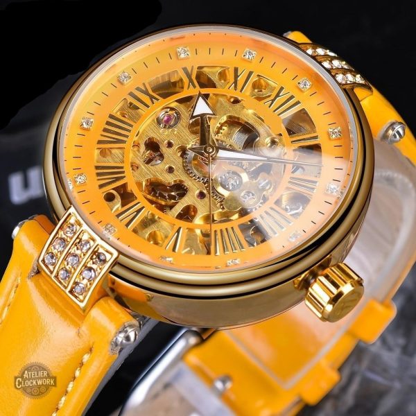 Montre jaune au design squelette unique et élégant