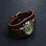 Montre steampunk homme, design vintage en cuir