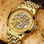 Montre bracelet steampunk avec motif de dragon