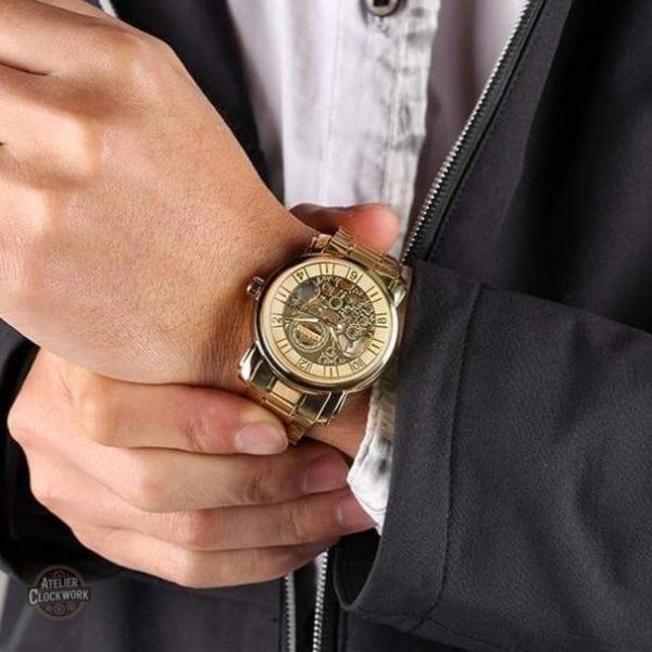 Montre homme squelette au design élégant