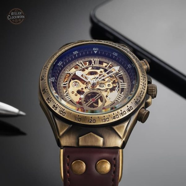 Mécanisme transparent de la montre Moriarty