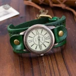 Bracelet steampunk pour femme élégante