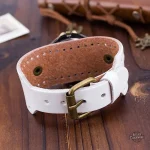 Montre à bracelet en cuir pour femme