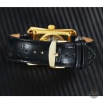Montre à mécanisme visible pour un look unique