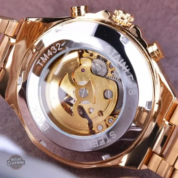 Montre mécanique au design audacieux pour homme