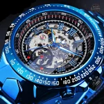 Mécanisme apparent dans une montre steampunk
