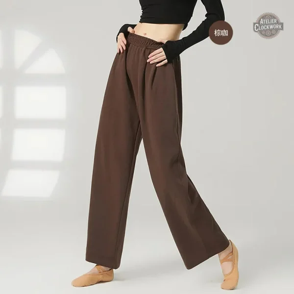 Vêtement steampunk vintage pour les femmes modernes