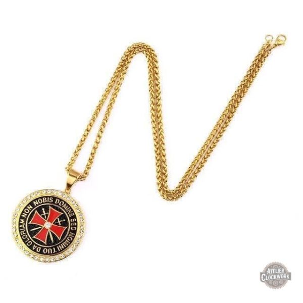 Pendentif Templar inspiré du style Steampunk audacieux