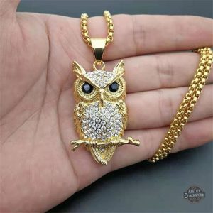 Bijou Steampunk représentant un hibou doré